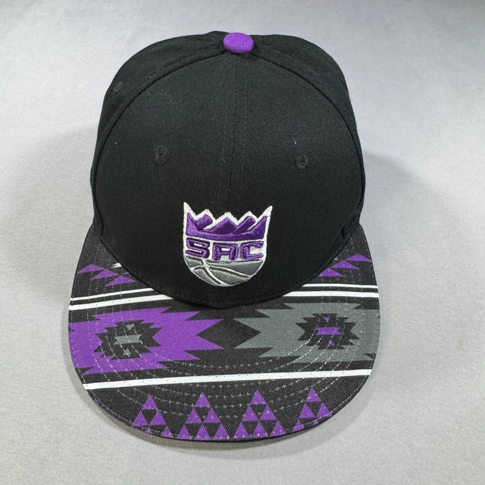 Sacramento Kings SAC Snapback Hat Melonwear Redhawk Casino Tribal Print Black